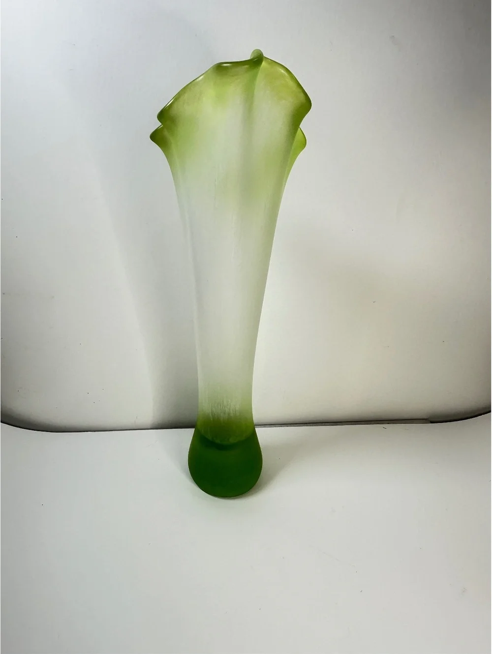 Kosta Boda Fungi Frosted Glass Vase Ruffled Rim Green Ulrica Hydman-Vallien